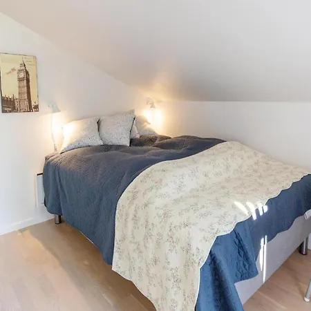 Three-bedroom Holiday In *
