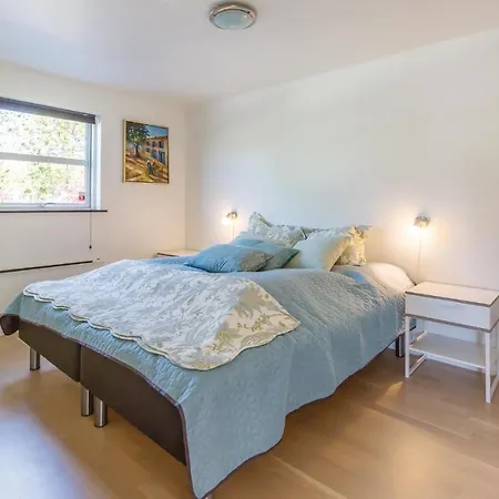 Three-bedroom Holiday In * Fårevejle